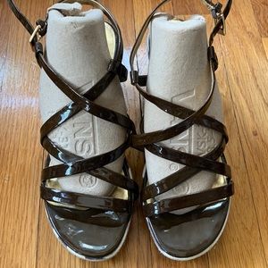 Kate Spade strappy brown wedge sandals size 8.5